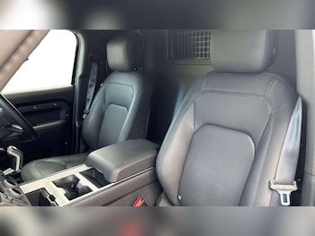 Used Land Rover Defender 2025 for sale - 79190041: Photo