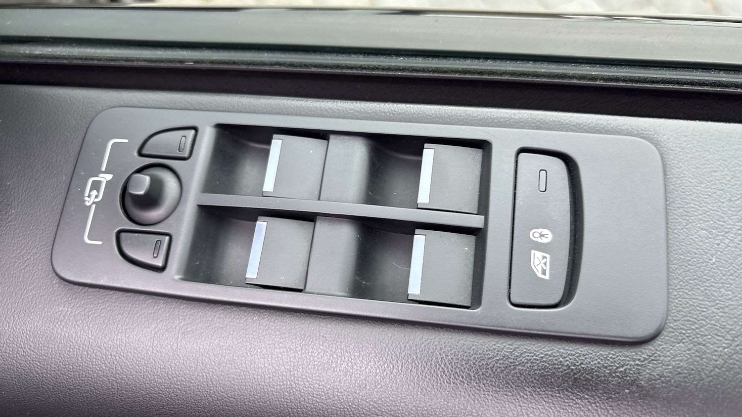 Used Land Rover Discovery Sport 2023 for sale - 76488129: Photo 25