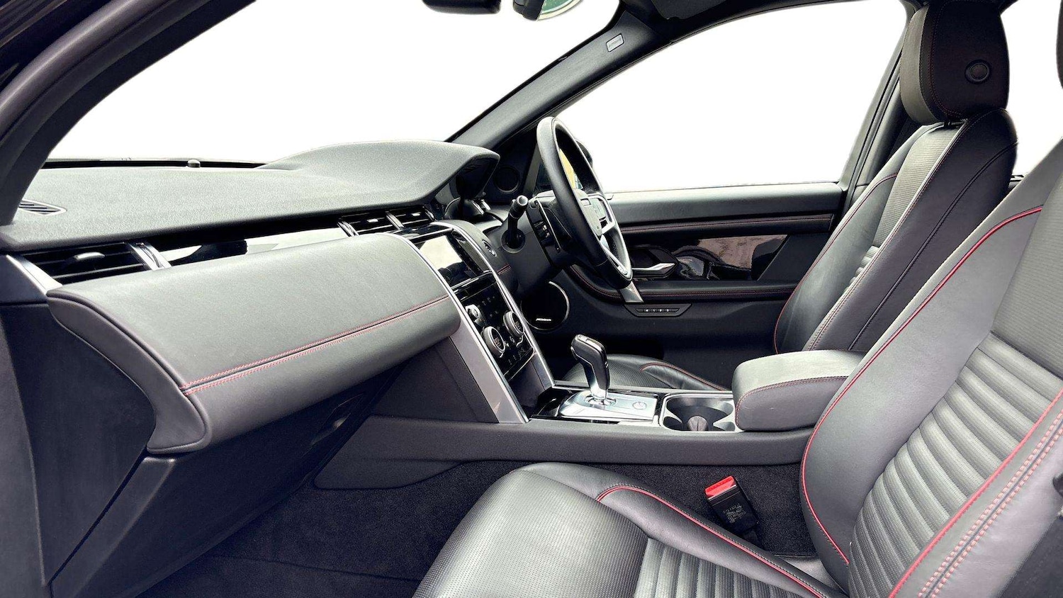 Used Land Rover Discovery Sport 2023 for sale - 76488129: Photo 3