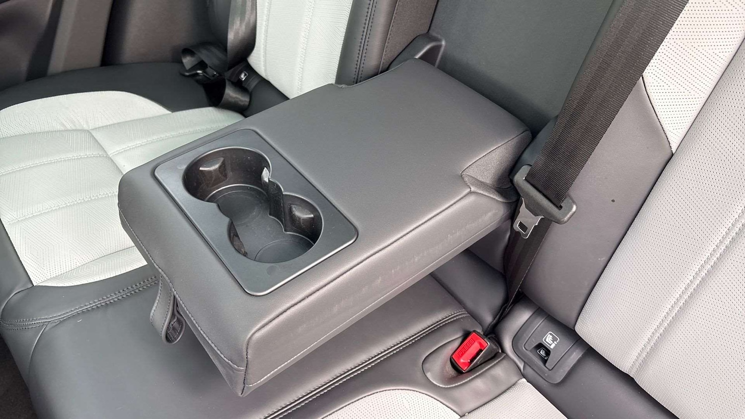 Used Land Rover Range Rover Evoque 2024 for sale - 77674631: Photo 33