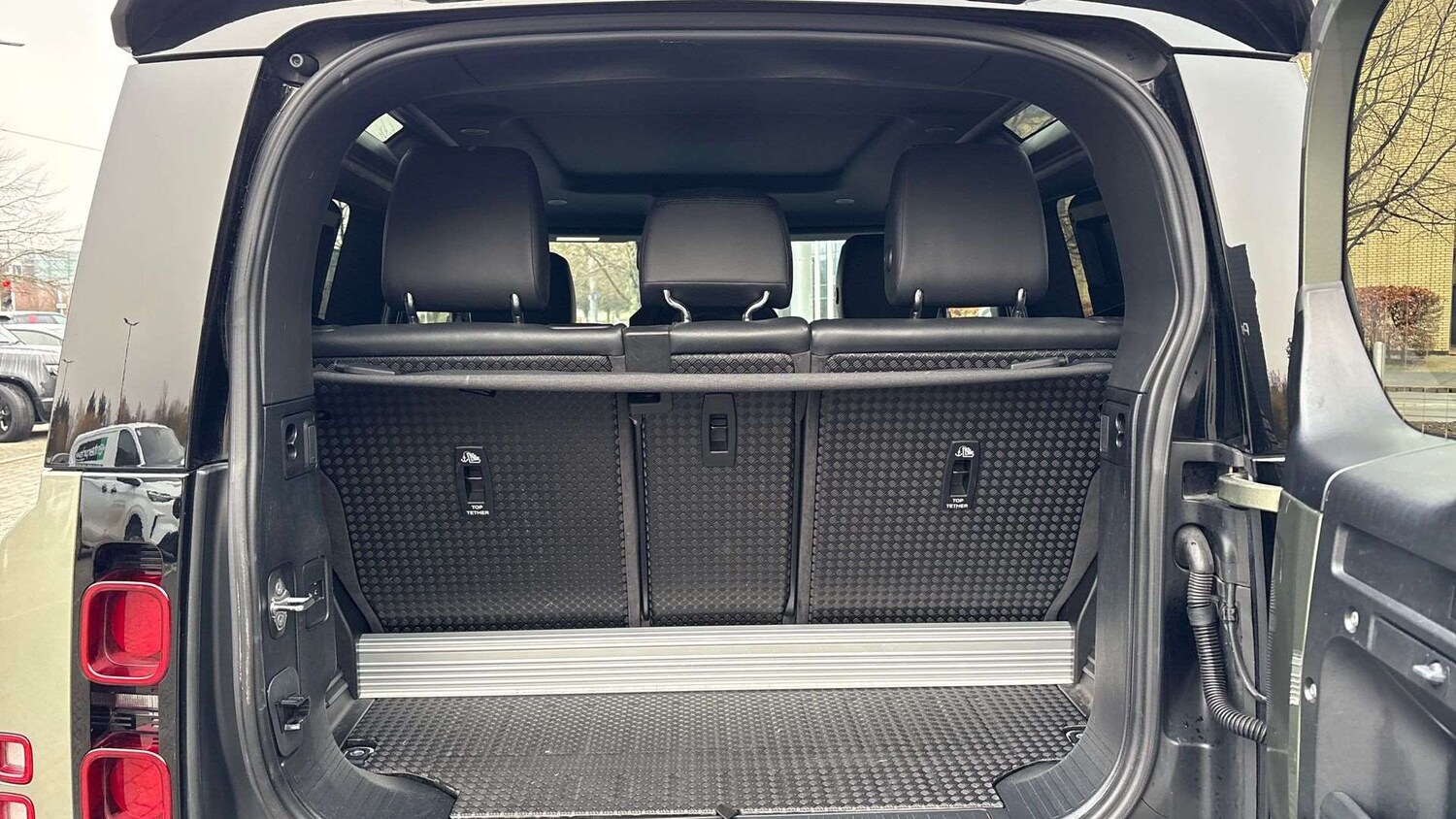 Used Land Rover Defender for sale - 76761149: Photo 10