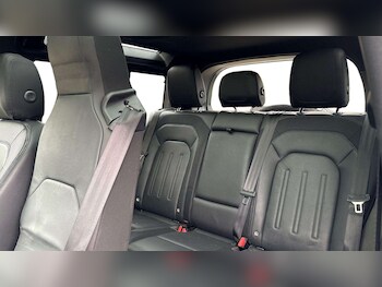 Used Land Rover Defender 2021 for sale - 76761149: Photo