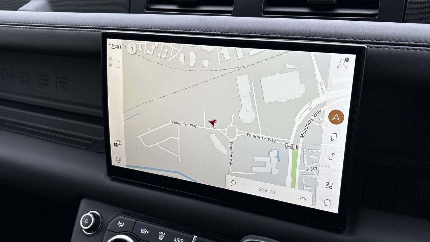 Used Land Rover Defender 2022 for sale - 77674876: Photo 11