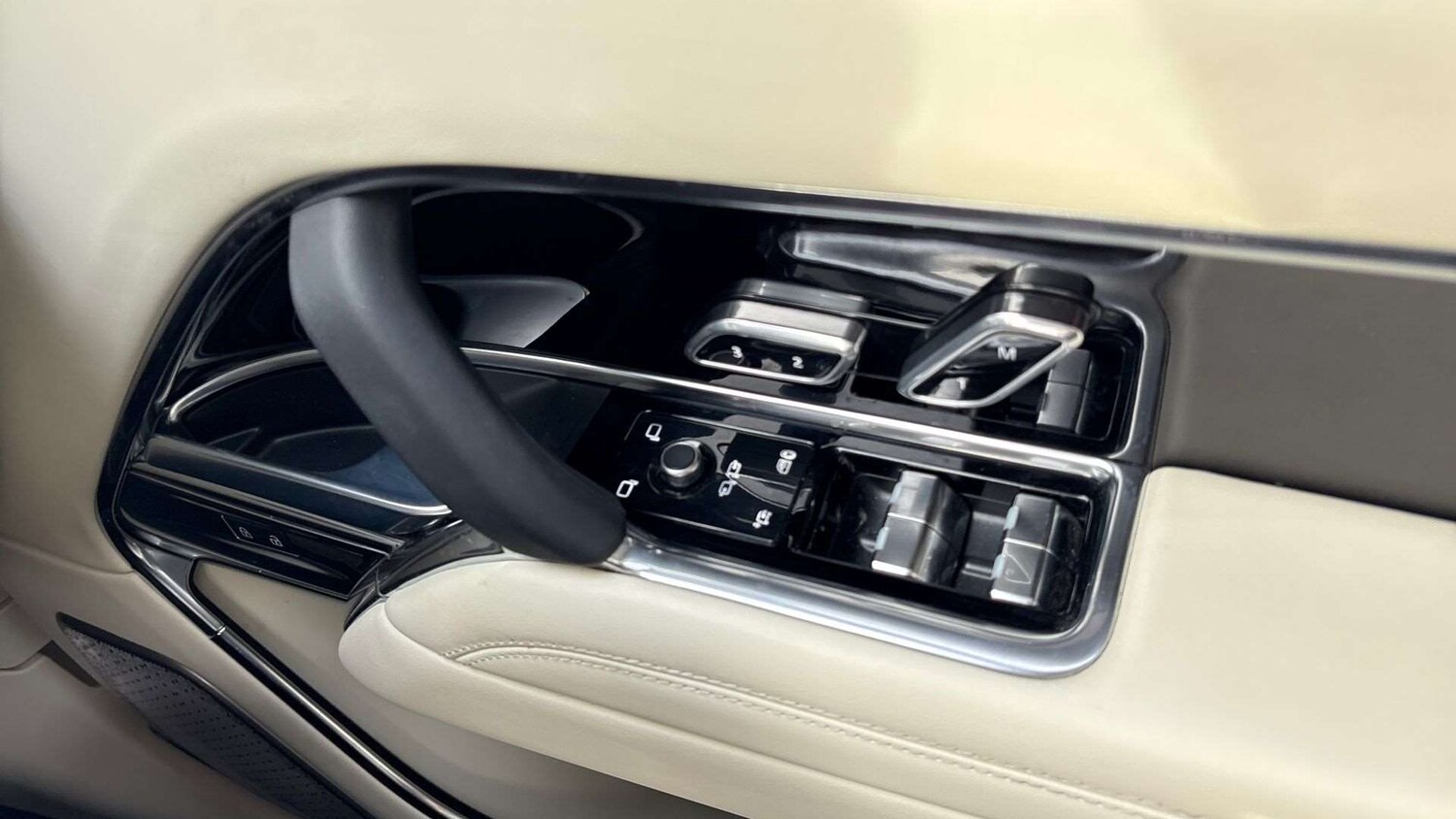 Used Land Rover Range Rover 2024 for sale - 77553105: Photo 25