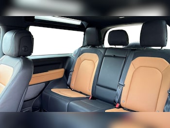 Used Land Rover Defender 2024 for sale - 79428819: Photo