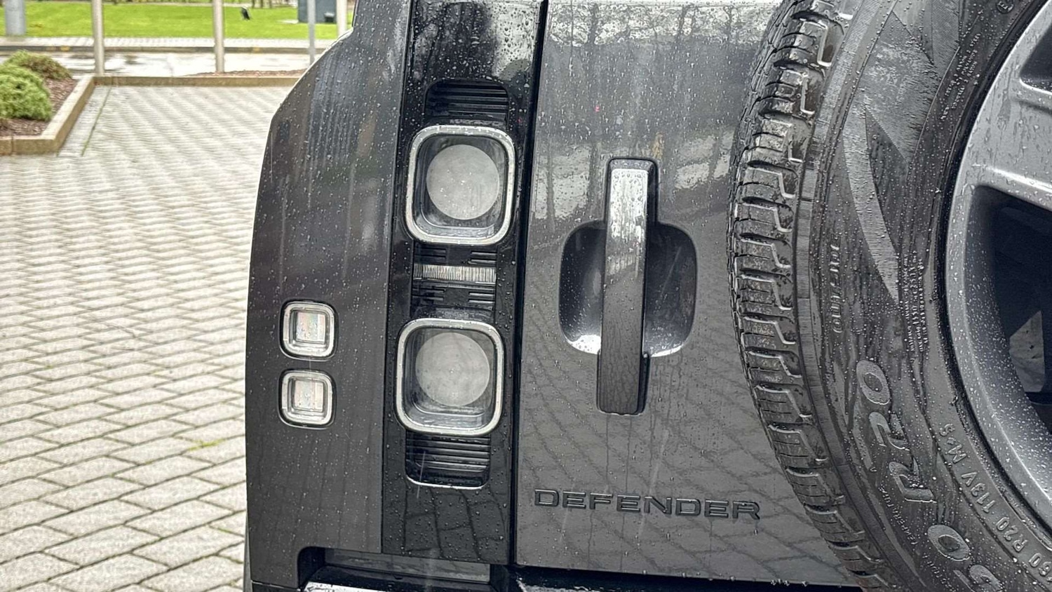 Used Land Rover Defender 2025 for sale - 77500205: Photo 26