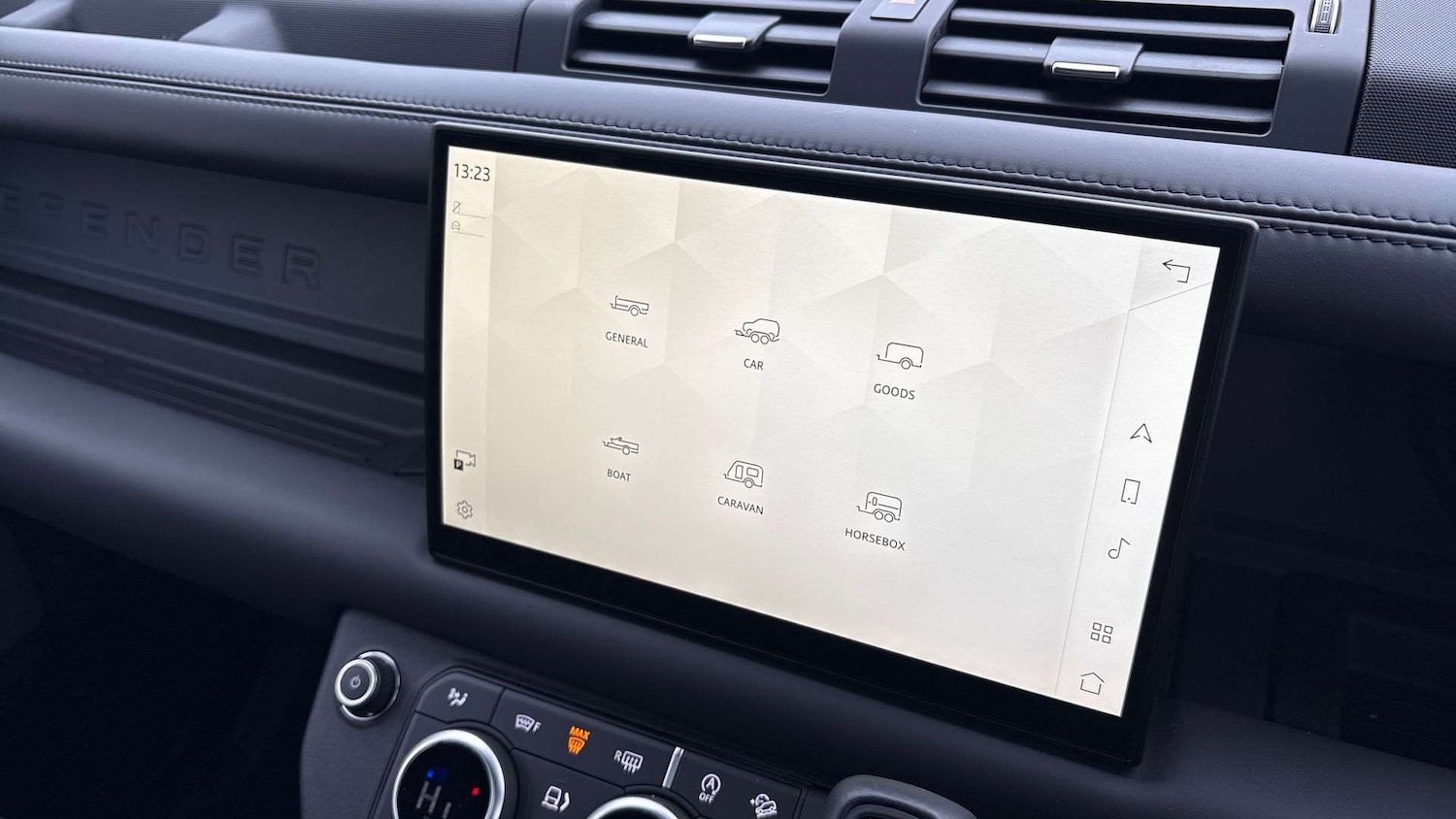 Used Land Rover Defender 2025 for sale - 77500205: Photo 34