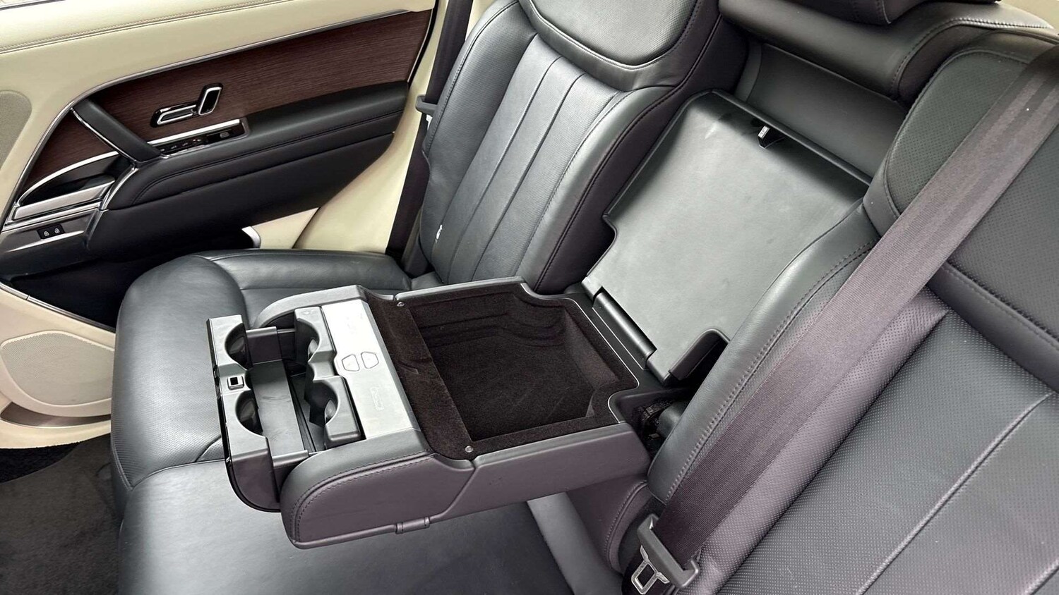 Used Land Rover Range Rover 2023 for sale - 76421034: Photo 34