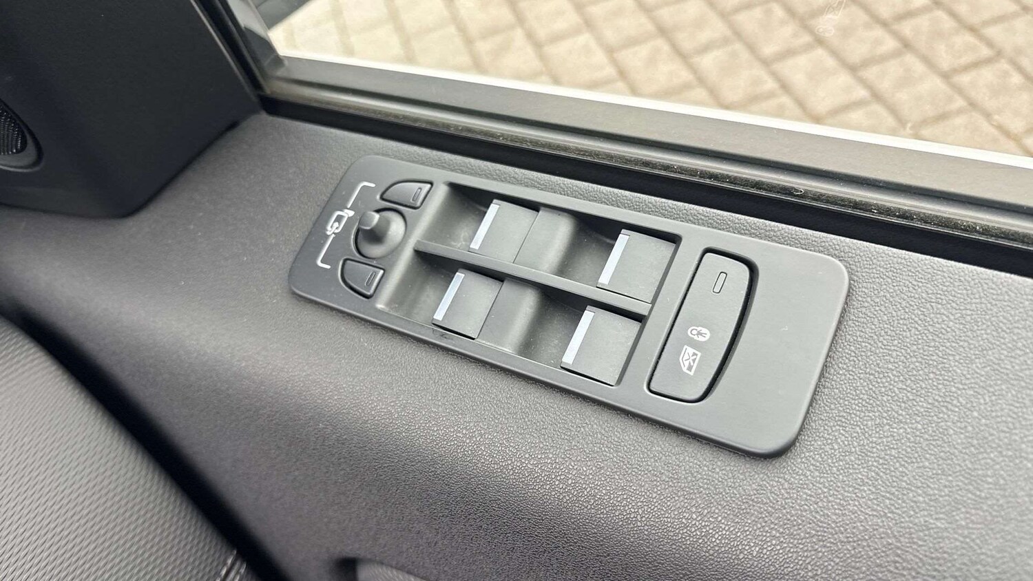 Used Land Rover Discovery Sport 2025 for sale - 75218521: Photo 25