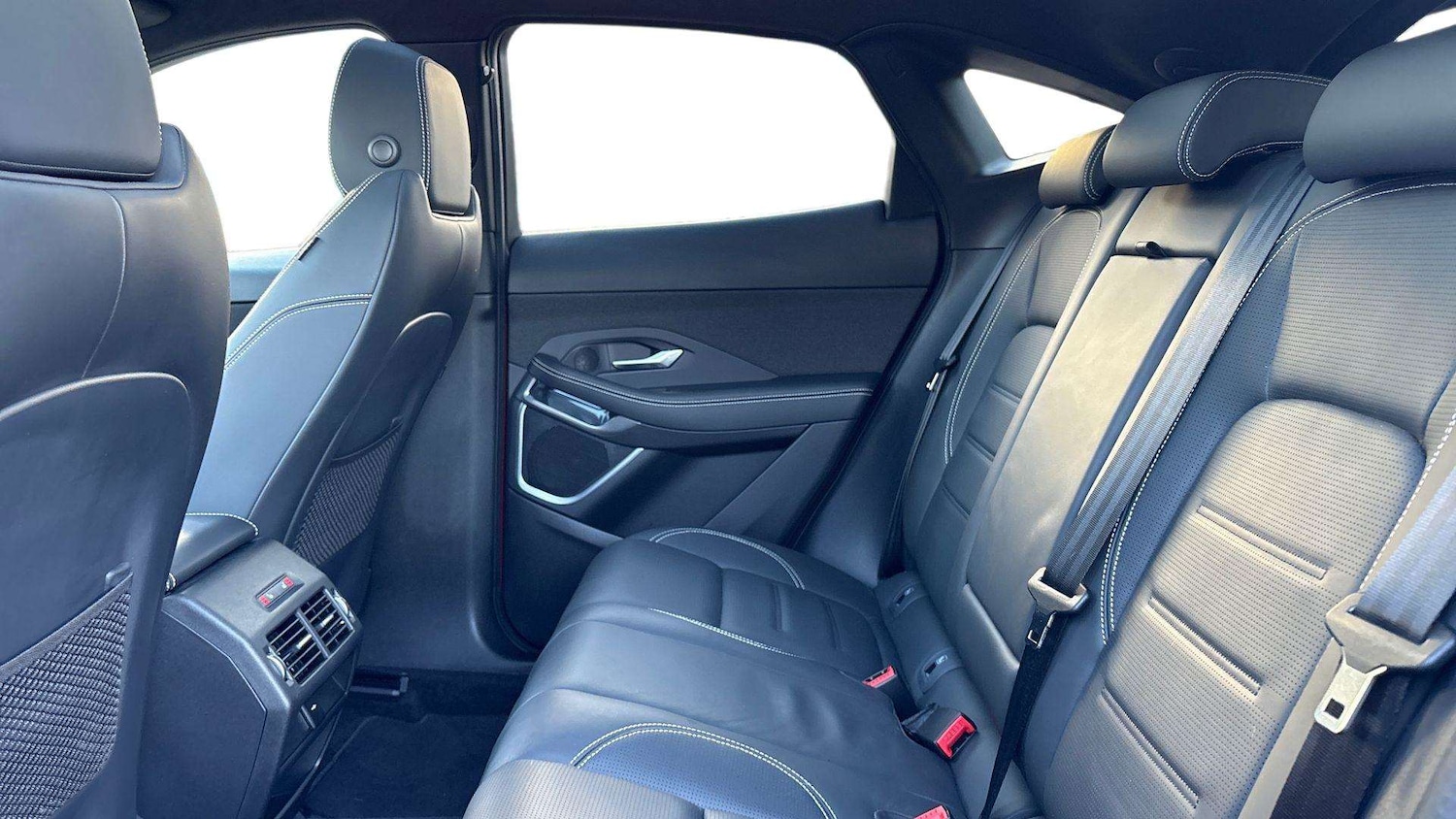 Used Jaguar E-Pace 2024 for sale - 78104403: Photo 4