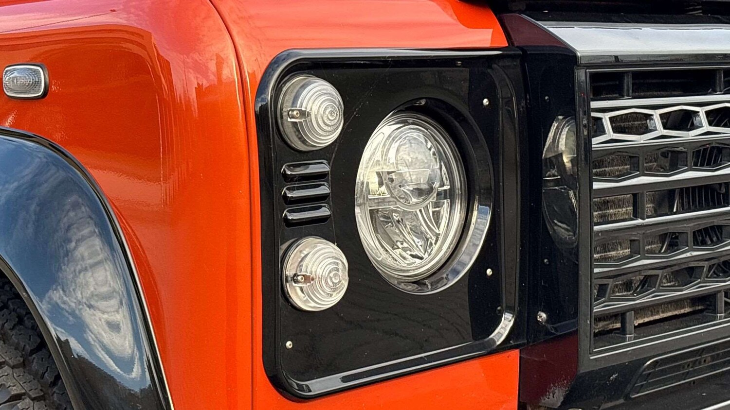 Used Land Rover Defender 90 2016 for sale - 76488028: Photo 17