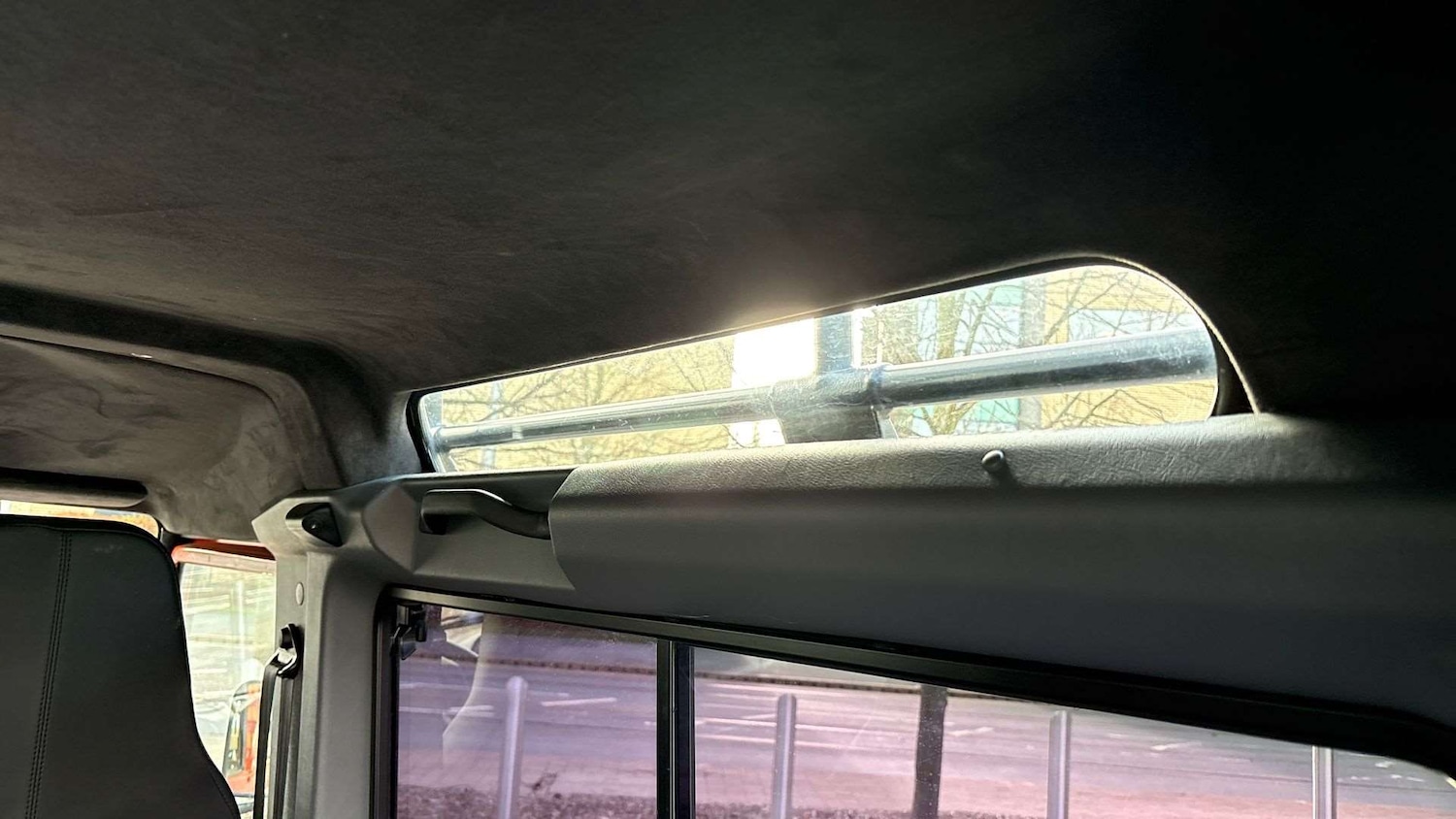 Used Land Rover Defender 90 2016 for sale - 76488028: Photo 21