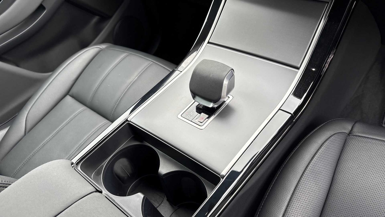 Used Land Rover Range Rover Evoque 2025 for sale - 76218252: Photo 13