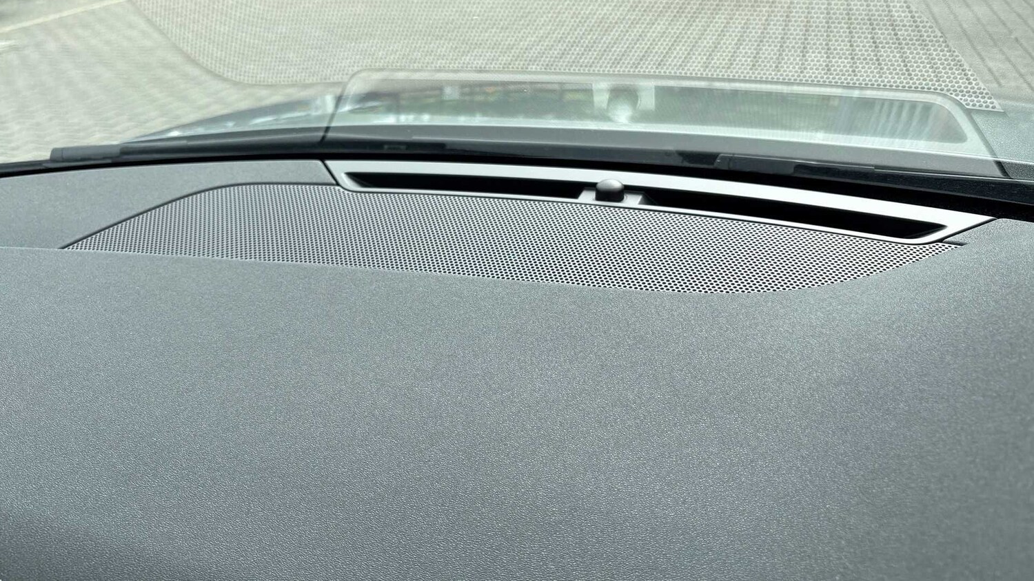 Used Land Rover Range Rover Evoque 2025 for sale - 76218252: Photo 34