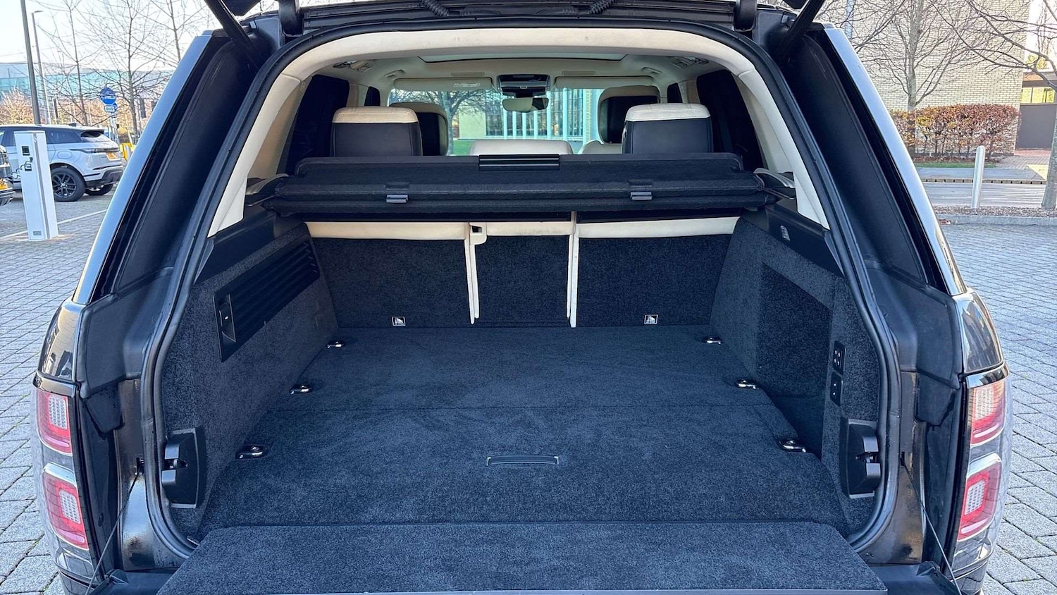 Used Land Rover Range Rover 2019 for sale - 76610675: Photo 10