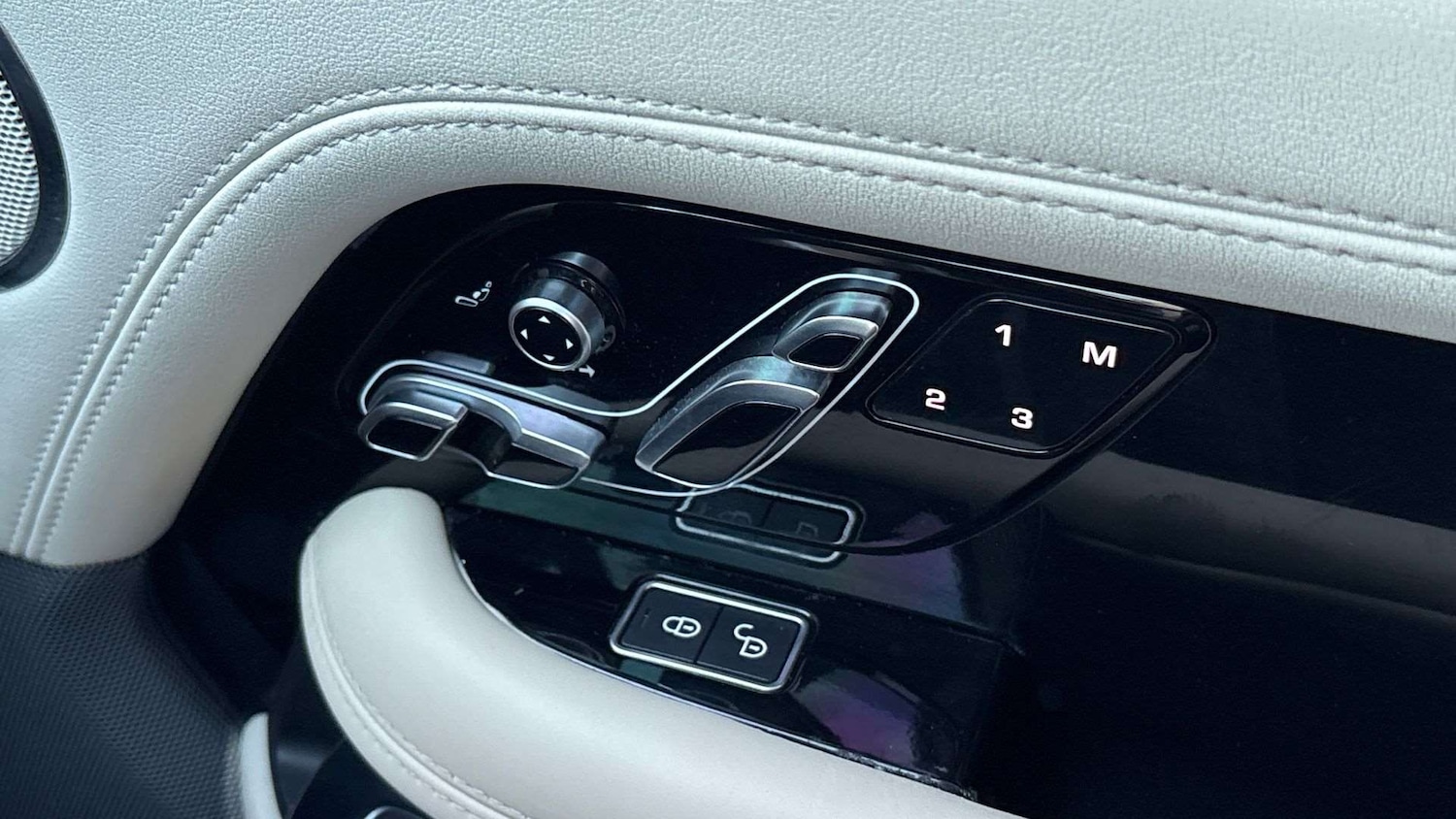 Used Land Rover Range Rover 2019 for sale - 76610675: Photo 31