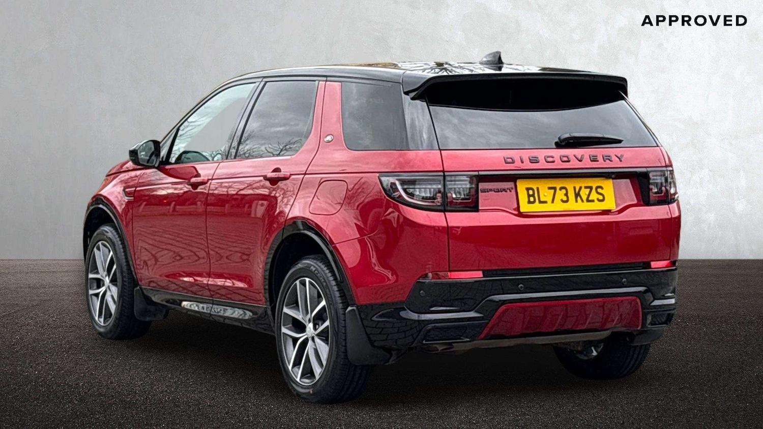 Used Land Rover Discovery Sport 2023 for sale - 76540673: Photo 2