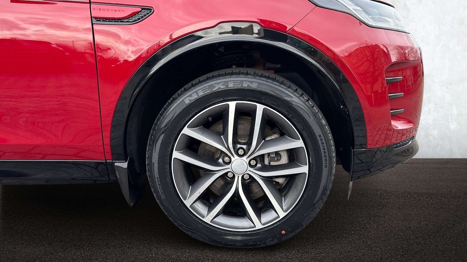 Used Land Rover Discovery Sport 2023 for sale - 76540673: Photo 8