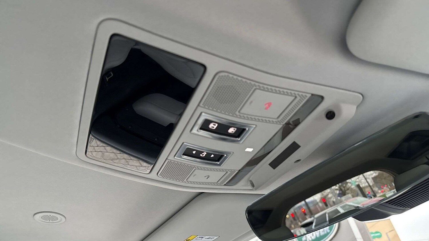 Used Land Rover Defender 2025 for sale - 77333860: Photo 23