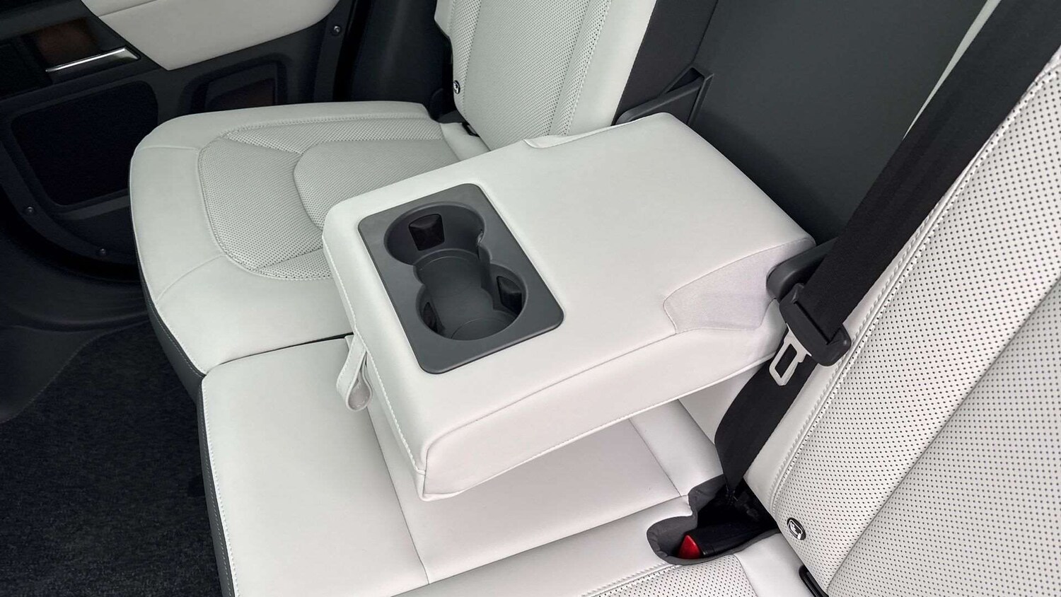 Used Land Rover Defender 2025 for sale - 77333860: Photo 34