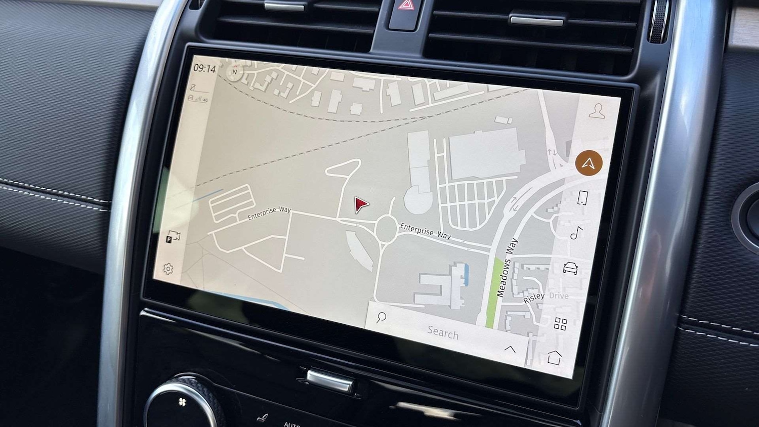 Used Land Rover Discovery 2025 for sale - 76587722: Photo 11