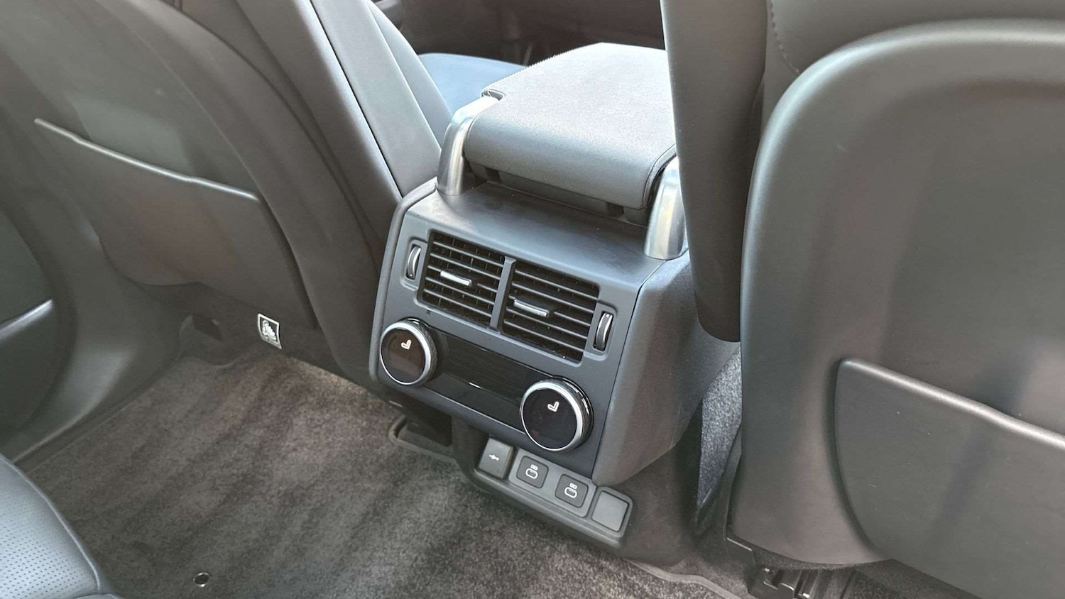 Used Land Rover Discovery 2025 for sale - 76587722: Photo 18