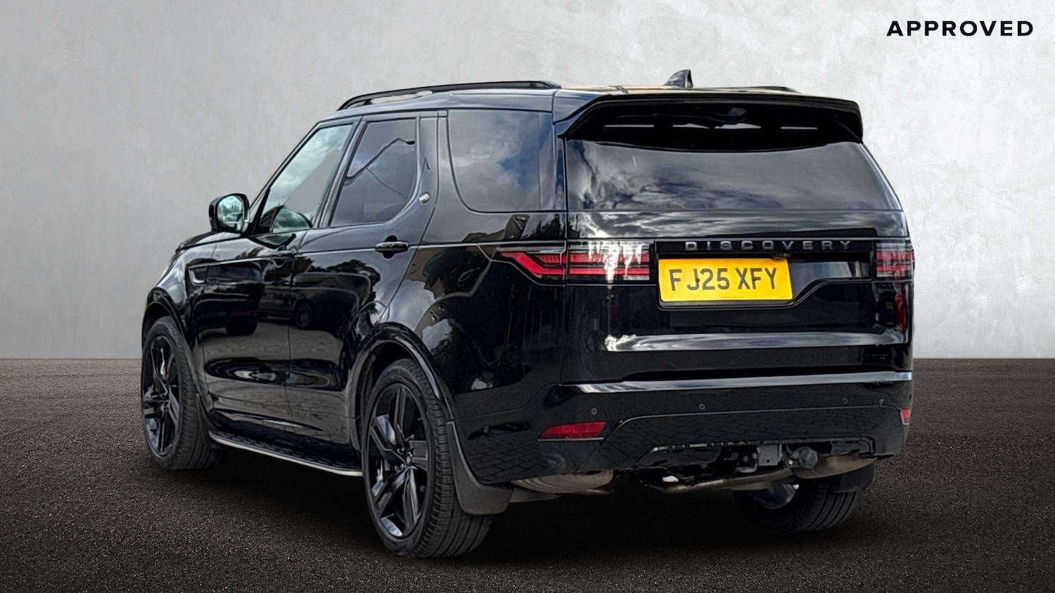 Used Land Rover Discovery 2025 for sale - 76587722: Photo 2