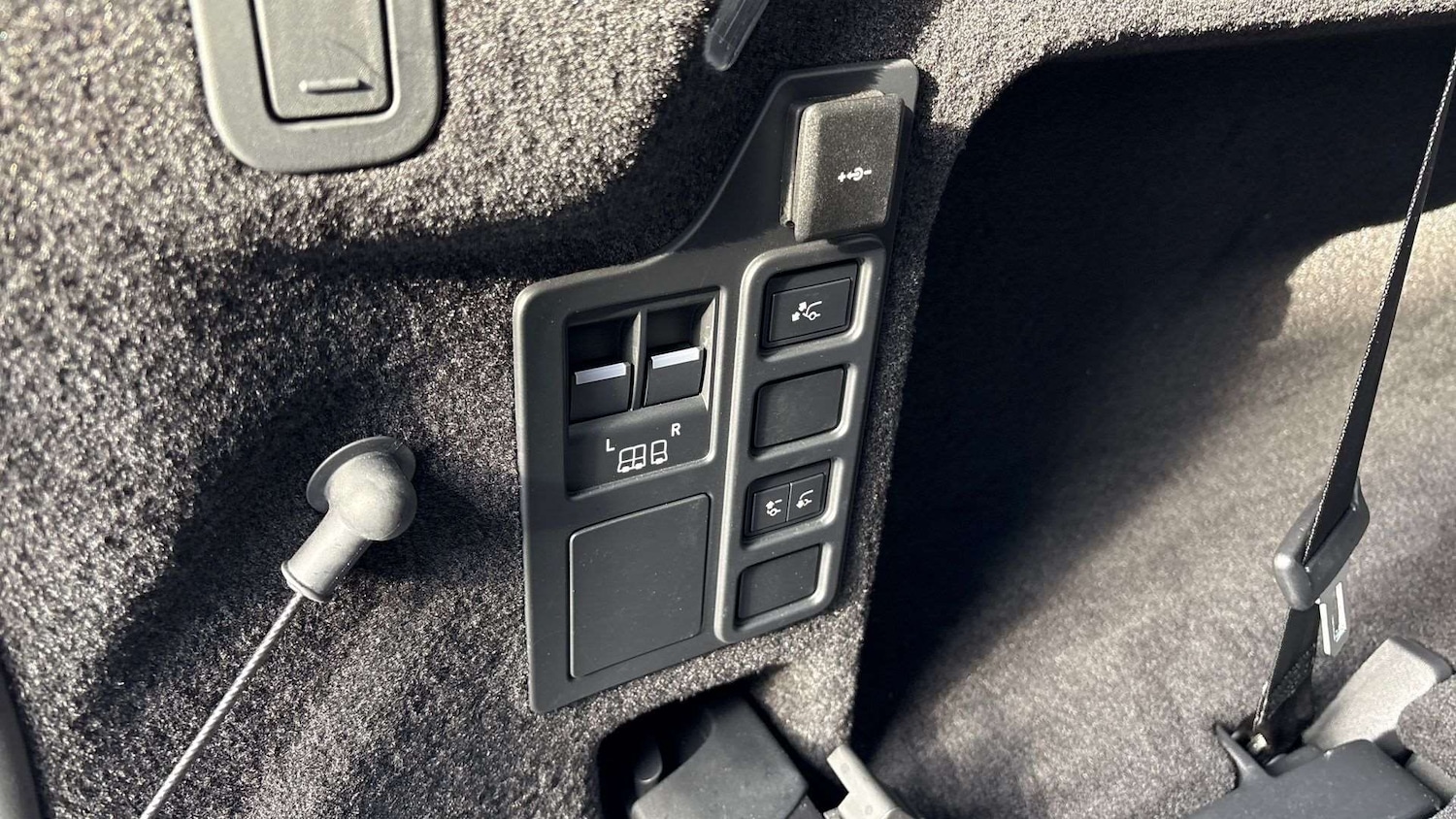 Used Land Rover Discovery 2025 for sale - 76587722: Photo 27