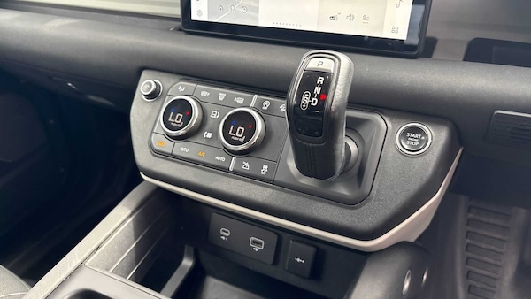 Used Land Rover Defender 2021 for sale - 75592328: Photo 13