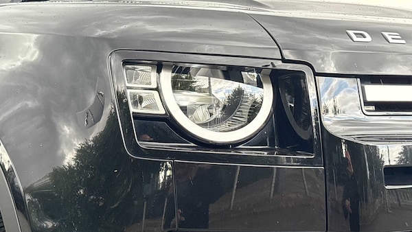 Used Land Rover Defender 2021 for sale - 75592328: Photo 17