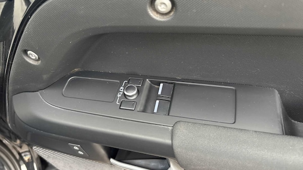 Used Land Rover Defender 2021 for sale - 75592328: Photo 25