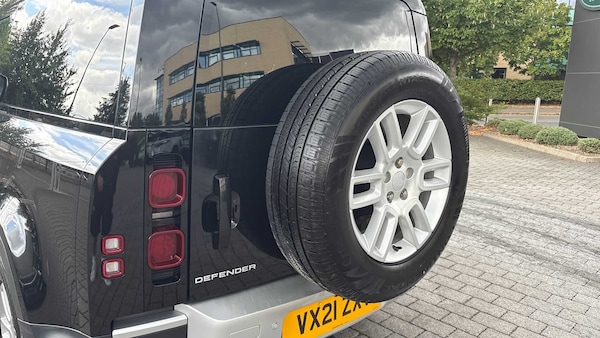 Used Land Rover Defender 2021 for sale - 75592328: Photo 29