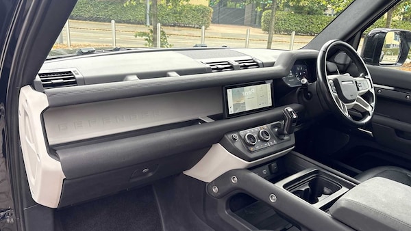 Used Land Rover Defender 2021 for sale - 75592328: Photo 35