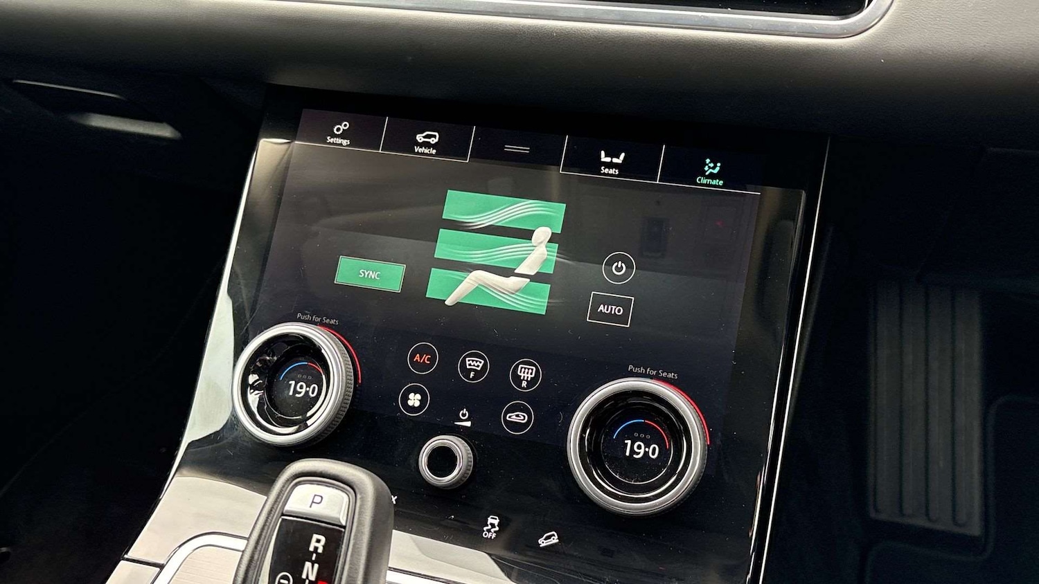 Used Land Rover Range Rover Evoque 2019 for sale - 76540746: Photo 33