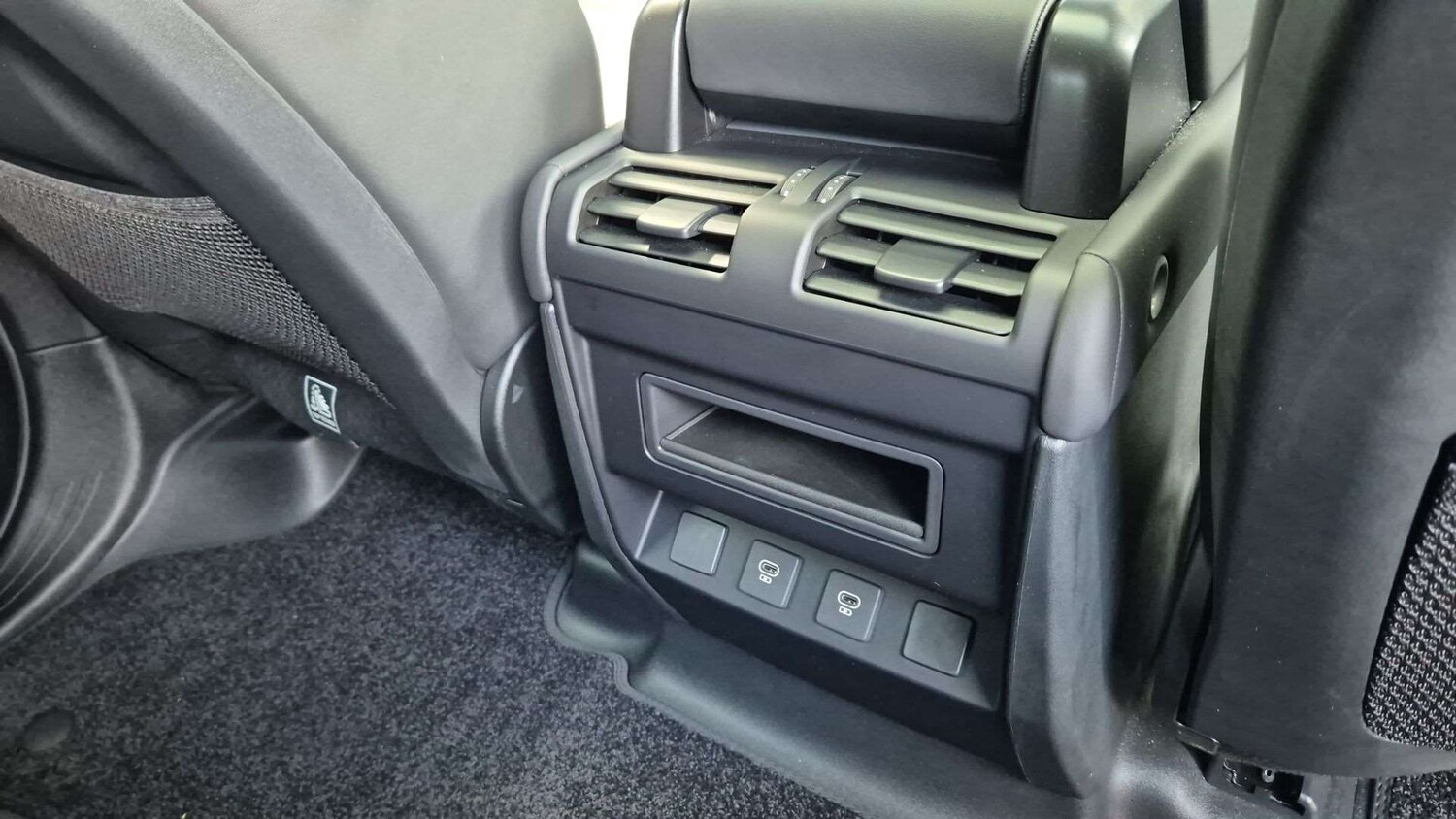 Used Land Rover Defender 2025 for sale - 77811042: Photo 18