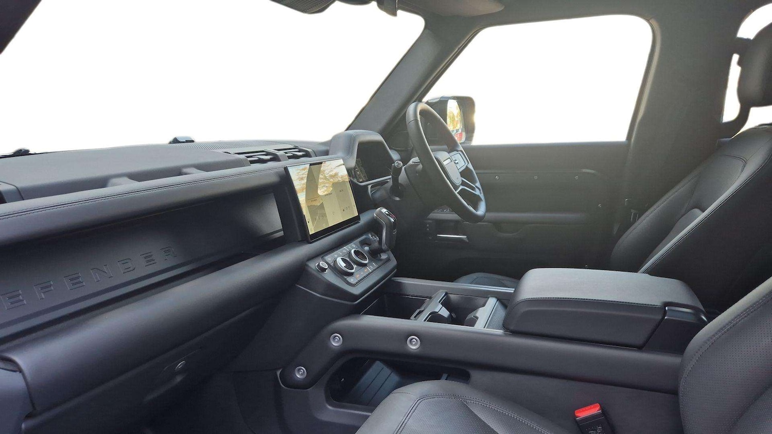 Used Land Rover Defender 2025 for sale - 77811042: Photo 3