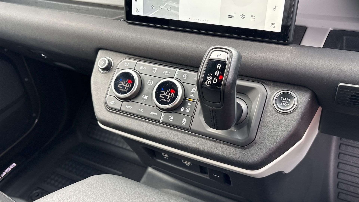 Used Land Rover Defender 2021 for sale - 77661118: Photo 13