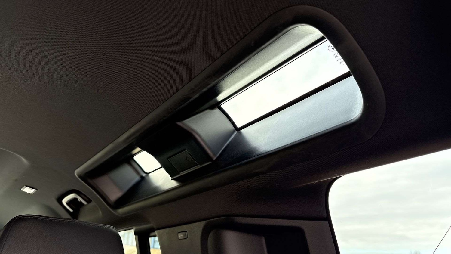 Used Land Rover Defender 2021 for sale - 77661118: Photo 21