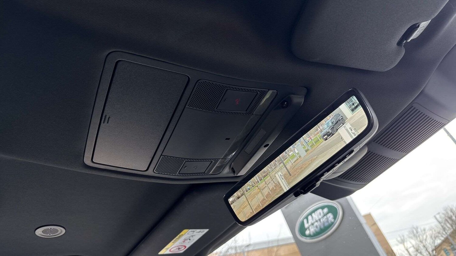 Used Land Rover Defender 2021 for sale - 77661118: Photo 23