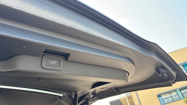 Used Land Rover Discovery 2024 for sale - 75218494: Photo 32