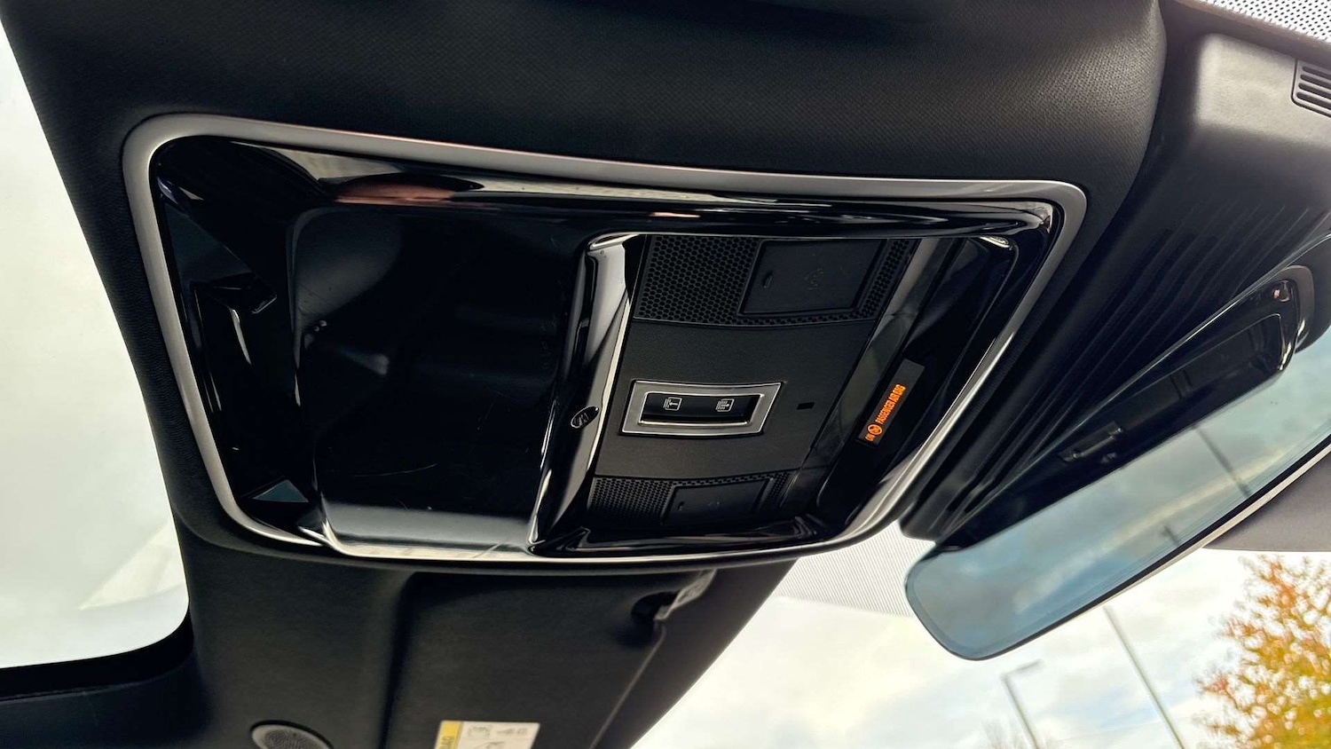 Used Land Rover Range Rover Velar 2023 for sale - 76967774: Photo 23