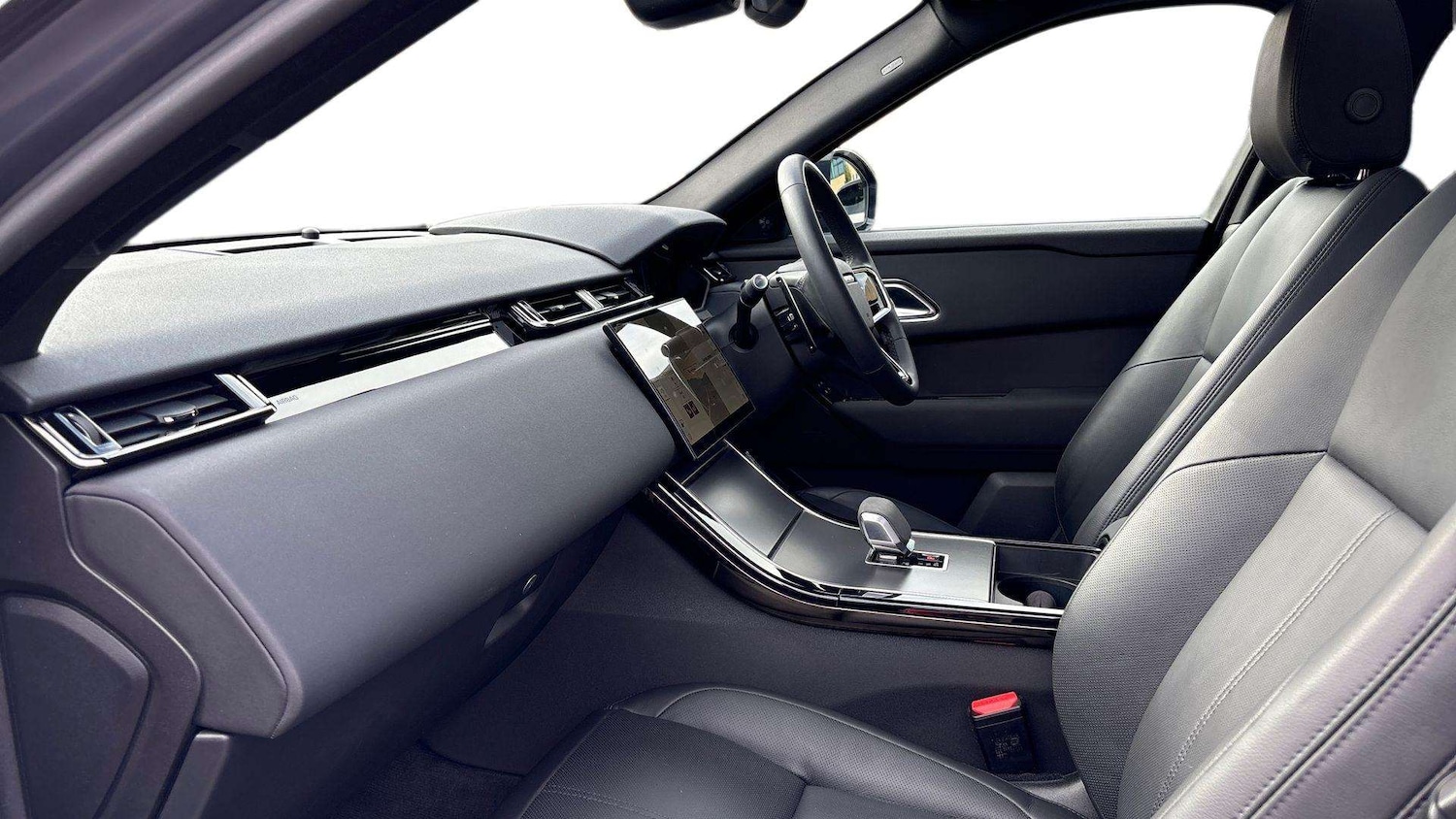 Used Land Rover Range Rover Velar 2023 for sale - 76967774: Photo 3