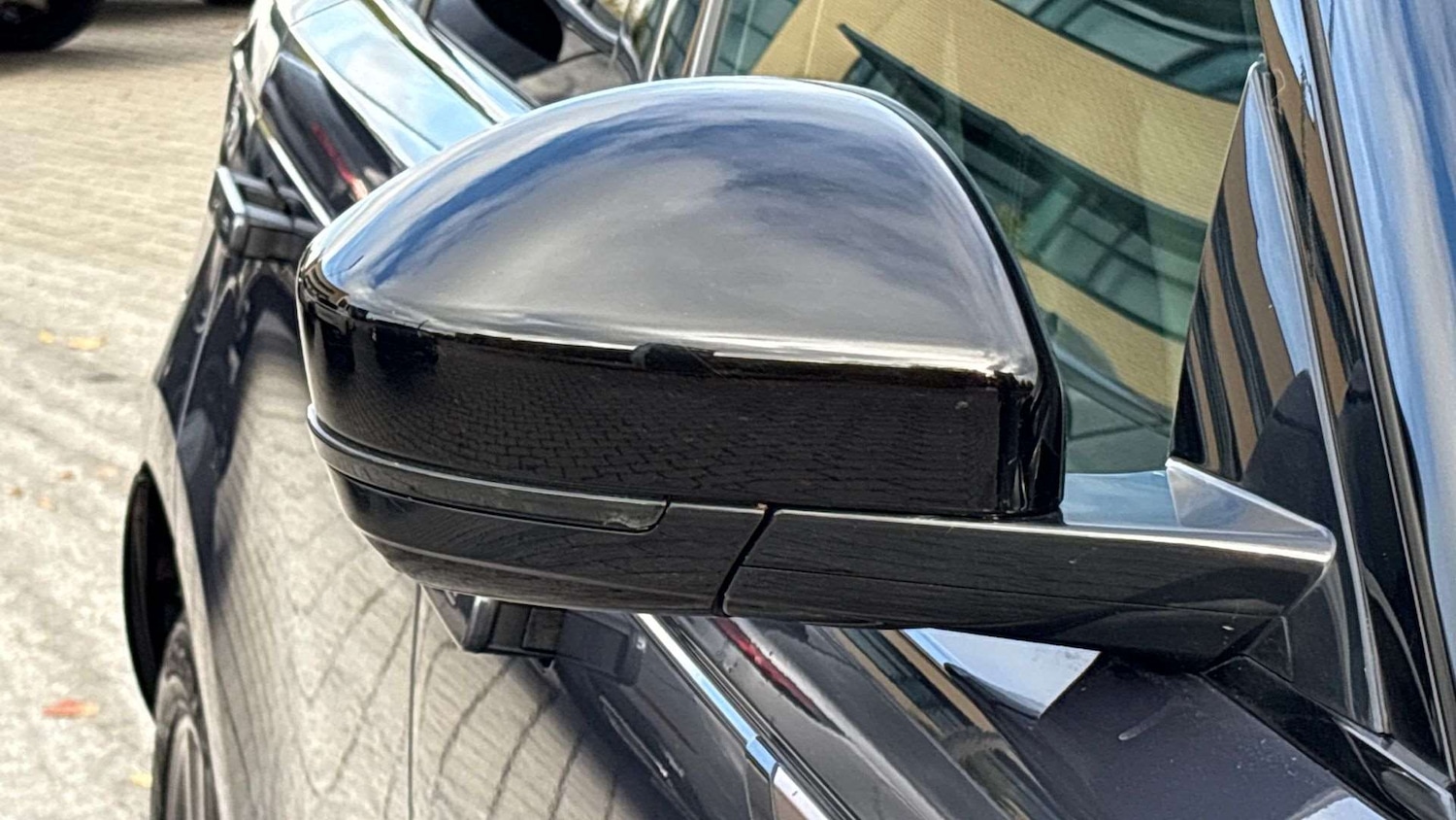 Used Land Rover Range Rover Velar 2023 for sale - 76967774: Photo 30