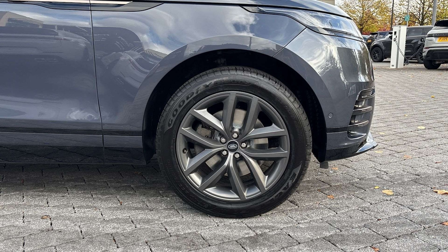 Used Land Rover Range Rover Velar 2023 for sale - 76967774: Photo 8