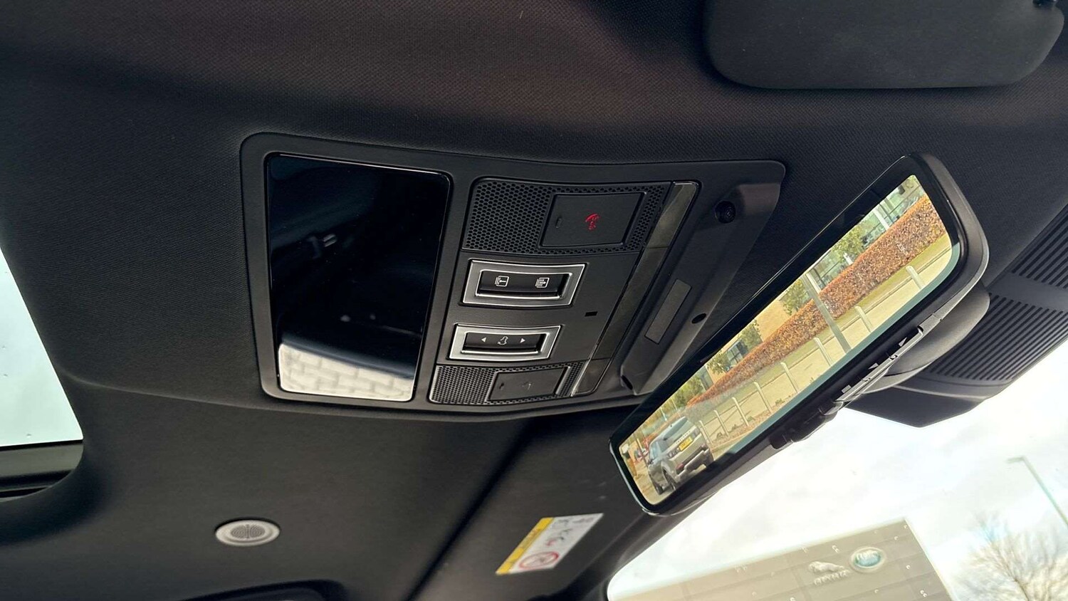 Used Land Rover Defender 2025 for sale - 77698739: Photo 23