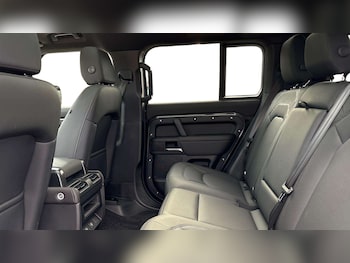 Used Land Rover Defender 2025 for sale - 77698739: Photo