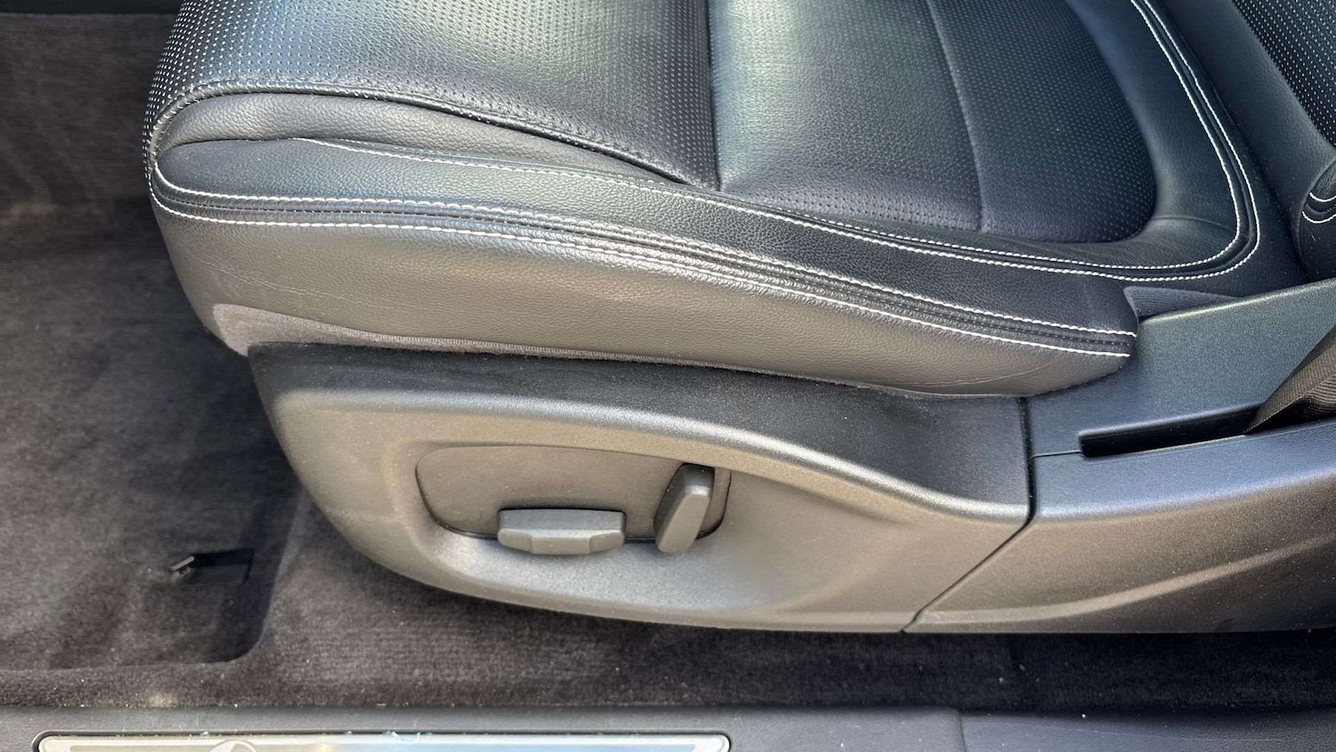 Used Jaguar E-Pace 2020 for sale - 76339541: Photo 35