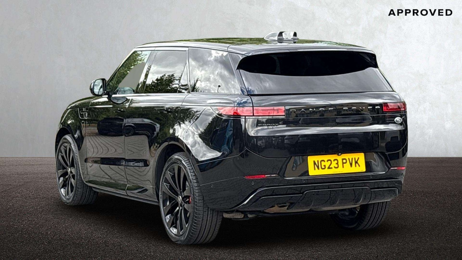 Used Land Rover Range Rover Sport 2023 for sale - 76668946: Photo 2