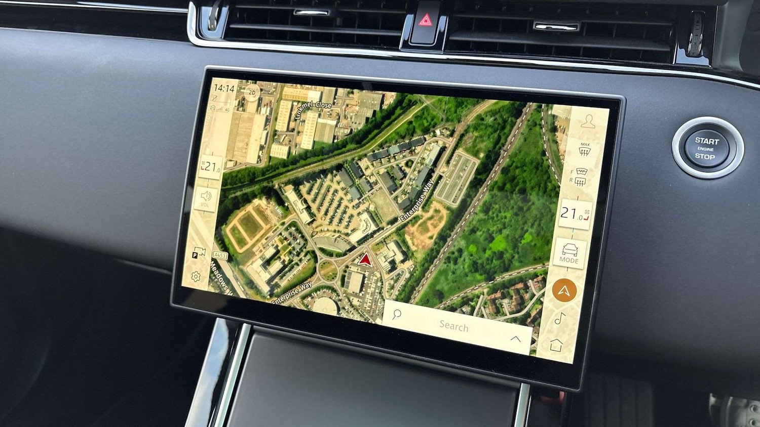 Used Land Rover Range Rover Evoque 2025 for sale - 75661327: Photo 11