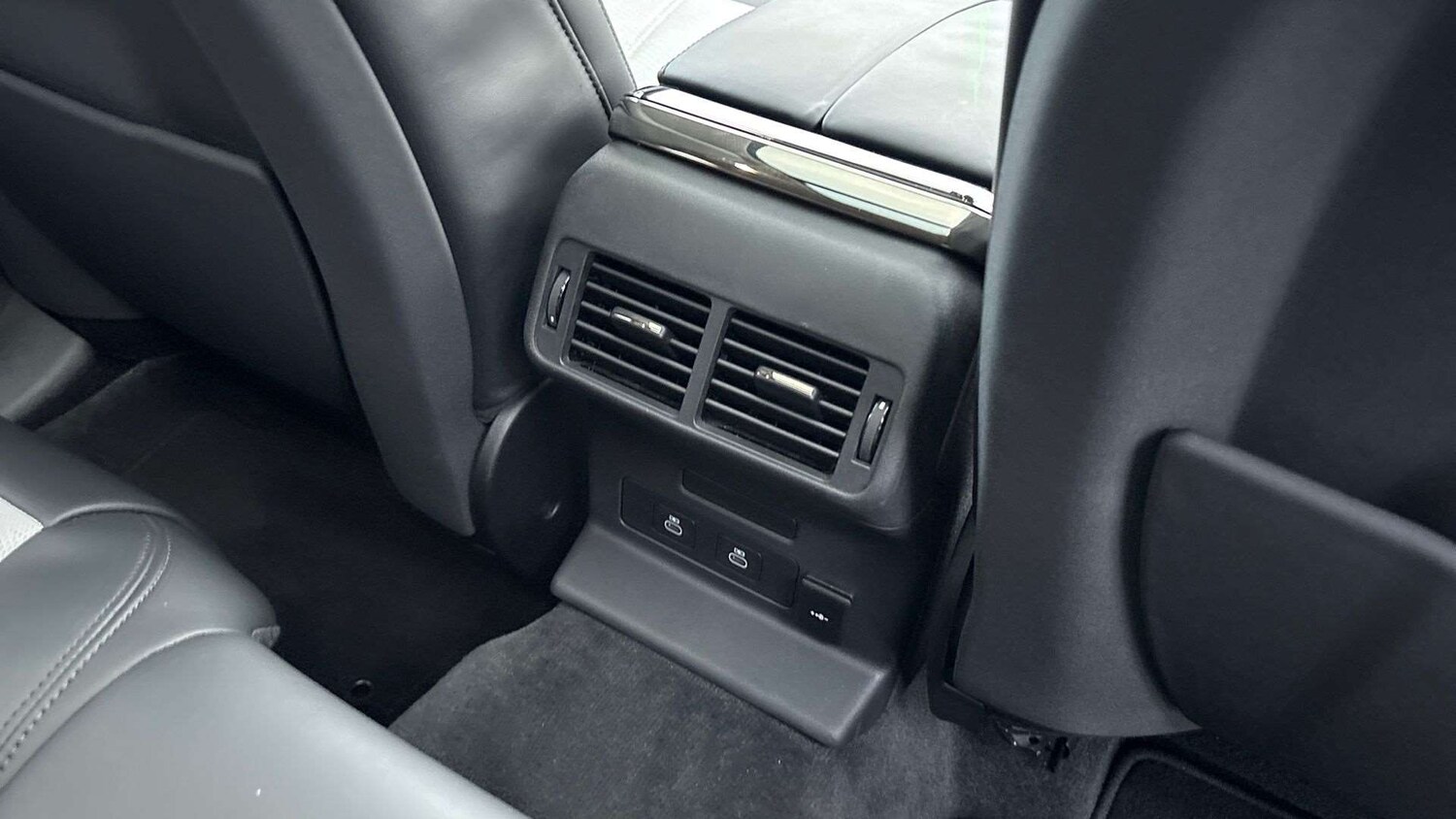 Used Land Rover Range Rover Velar 2024 for sale - 77011022: Photo 18